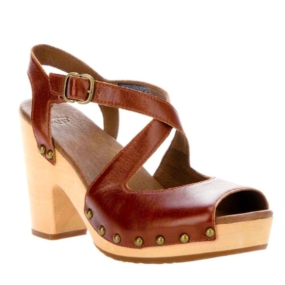 UGG NADIA STRAPPY BOHO WOODEN PLATFORM HEELS SIZE 9 - Picture 1 of 16